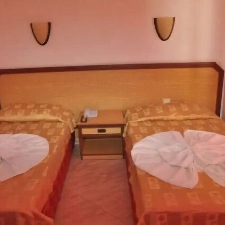 Green Peace Hotel มาห์มุตลาร์ ภายนอก รูปภาพ