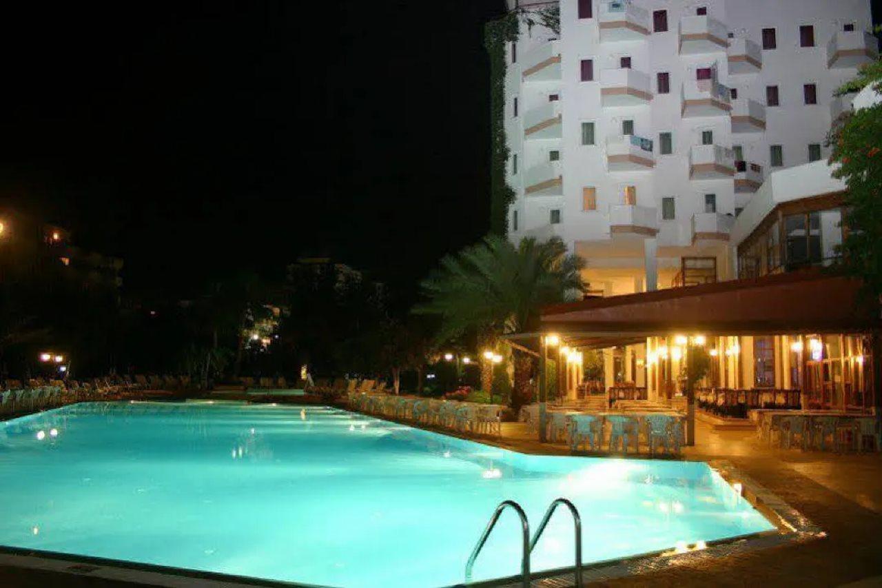 Green Peace Hotel มาห์มุตลาร์ ภายนอก รูปภาพ